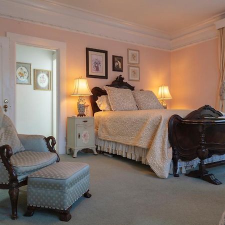 The Bissell House Bed & Breakfast Pasadena Exterior photo