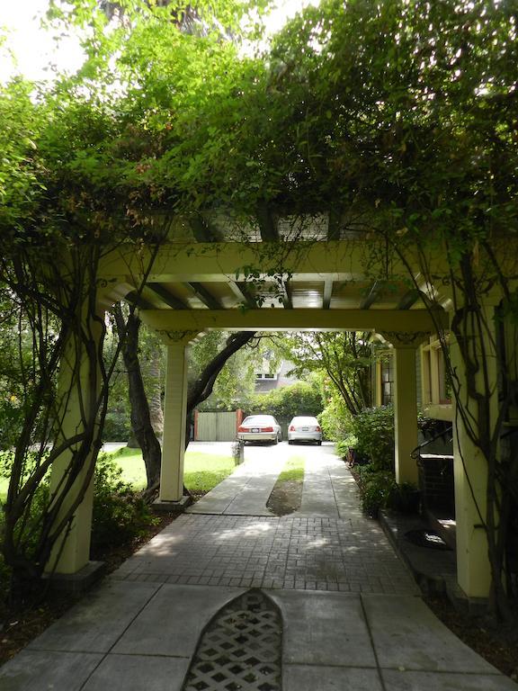 The Bissell House Bed & Breakfast Pasadena Exterior photo