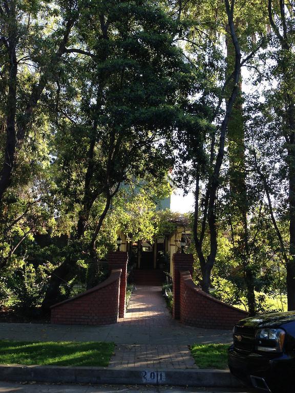 The Bissell House Bed & Breakfast Pasadena Exterior photo