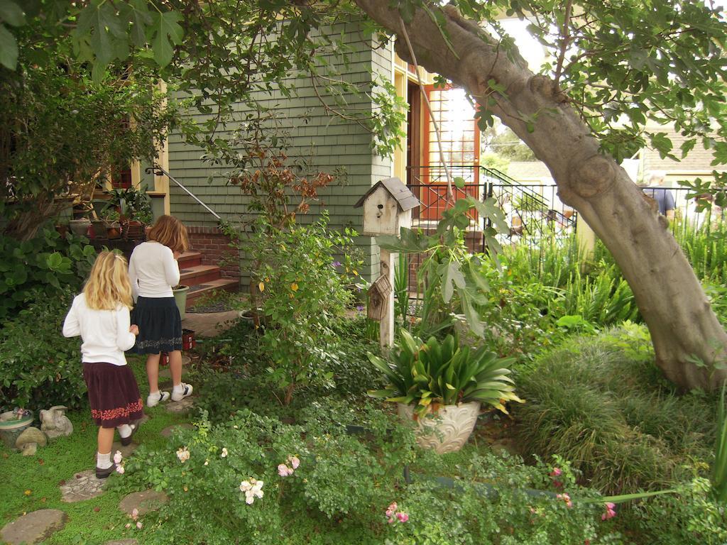 The Bissell House Bed & Breakfast Pasadena Exterior photo