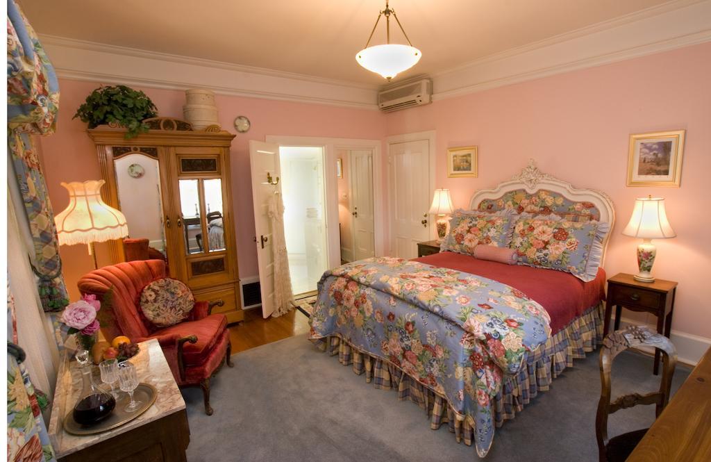 The Bissell House Bed & Breakfast Pasadena Exterior photo